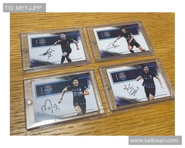 小卡足球明星的真实身份揭晓及其精彩瞬间图片分享 小卡足球明星的真实身份揭晓及其精彩瞬间图片分享